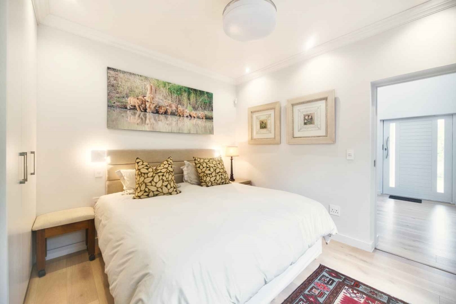 6 Bedroom Property for Sale in Hermanus Heights Western Cape